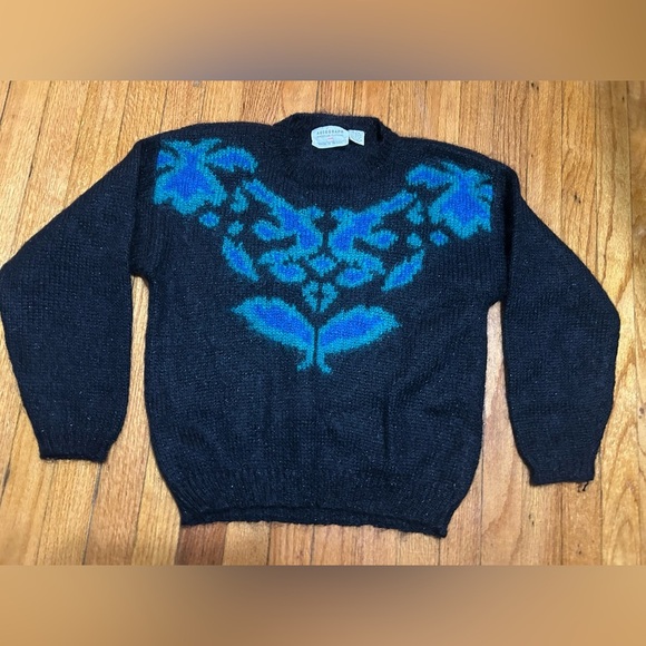 Autograph Sweaters - Vintage 80's Autograph American Clothing Black Green Floral Knit Sweater
